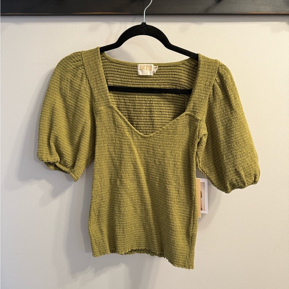 NATION LTD Bianca 80’s Smocked Tee - Picture 3 of 7